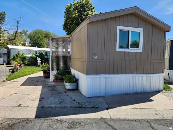 3281 S EASTCREST RD W, Unit 140, West Valley City, UT 84120
