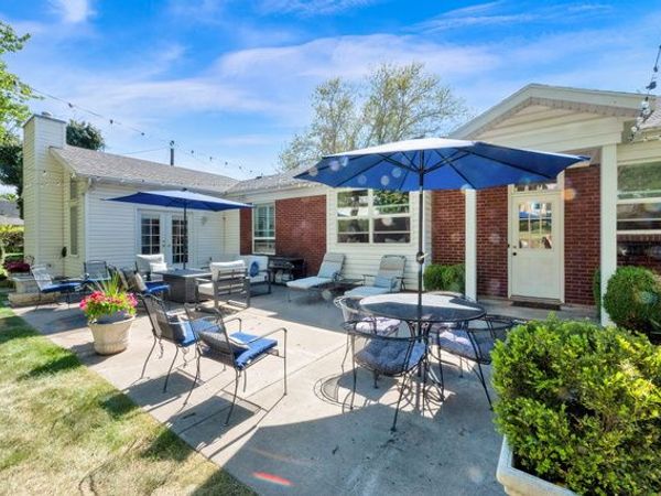 574 N 400 E, Centerville, UT 84014