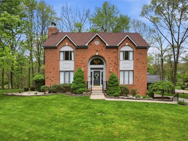 98 Firethorn Rd , Baden, PA 15005