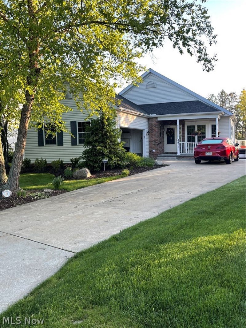 8471 Waterside Drive , Sagamore Hills, OH 44067 Main Photo