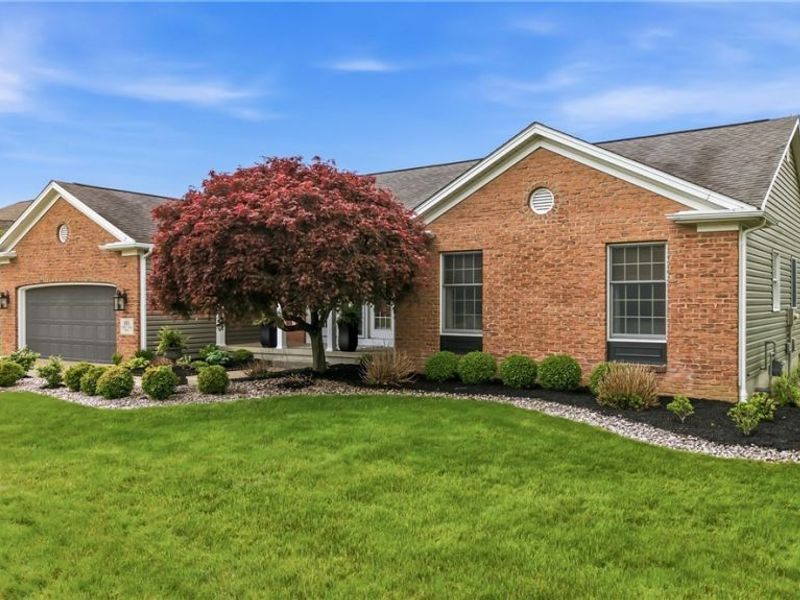 100 Forest Hill Drive, Hubbard, OH 44425 Photo 2