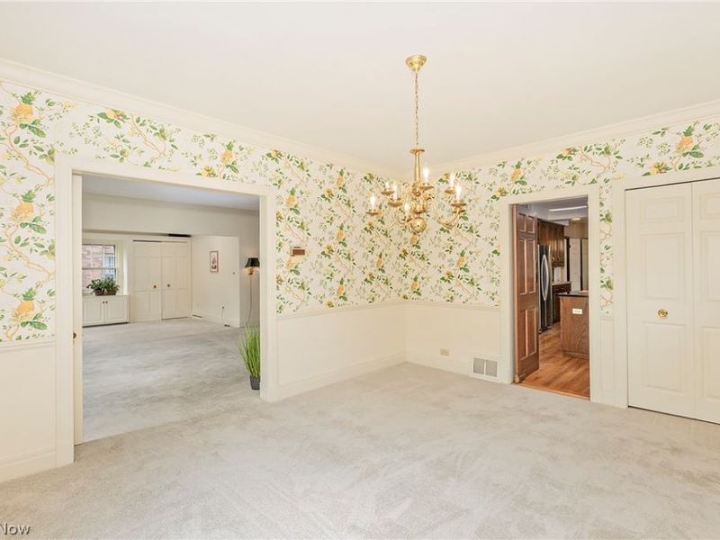 2528 Ashurst Road, University Heights, OH 44118 Photo 12