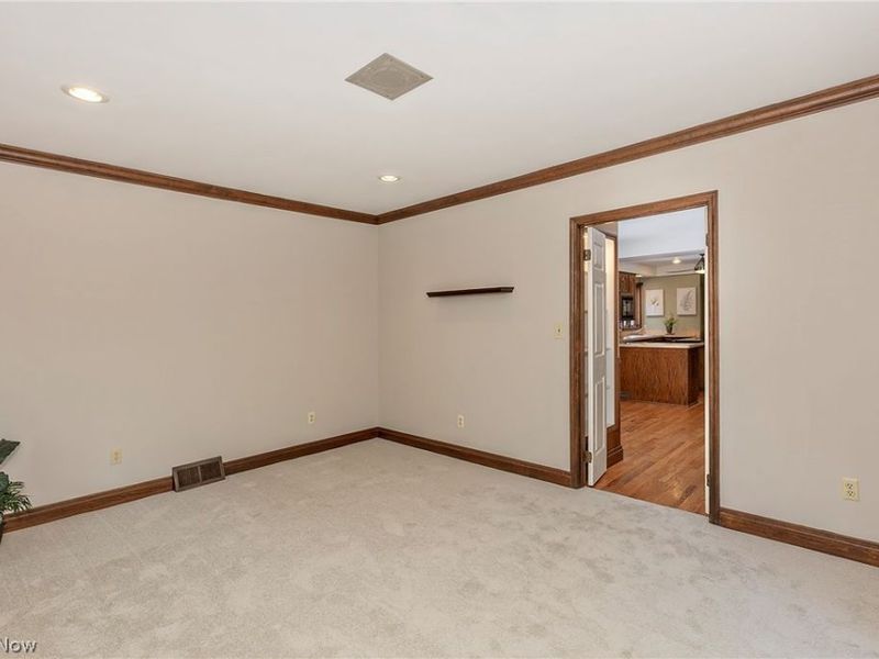 2528 Ashurst Road, University Heights, OH 44118 Photo 21