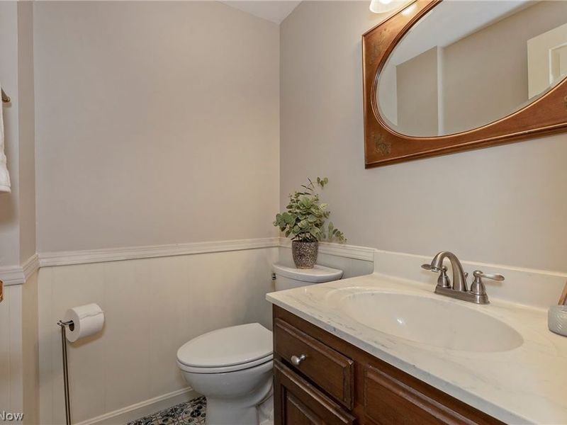 2528 Ashurst Road, University Heights, OH 44118 Photo 23
