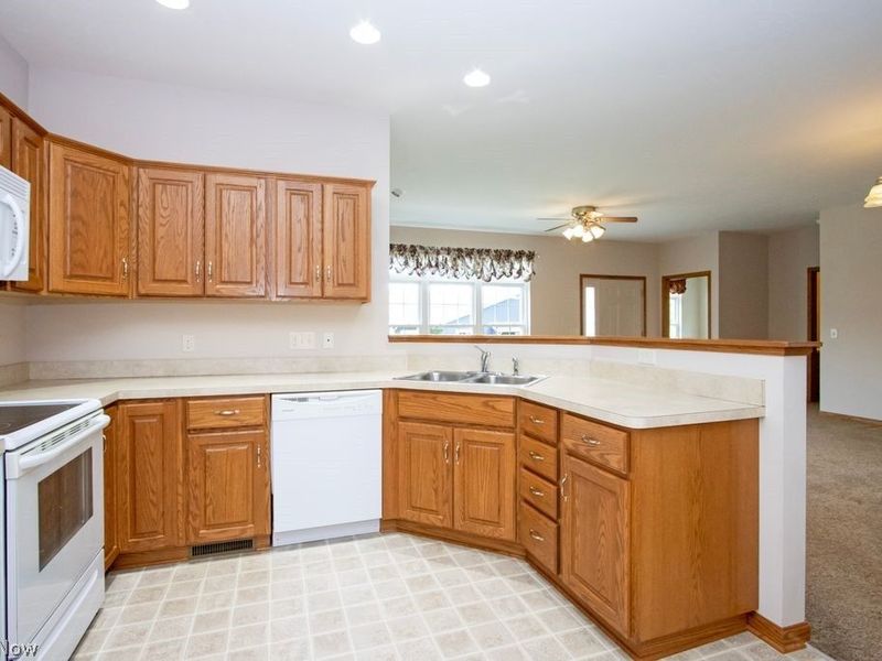 2618 Wetherington Lane, Unit 261, Wooster, OH 44691 Photo 8
