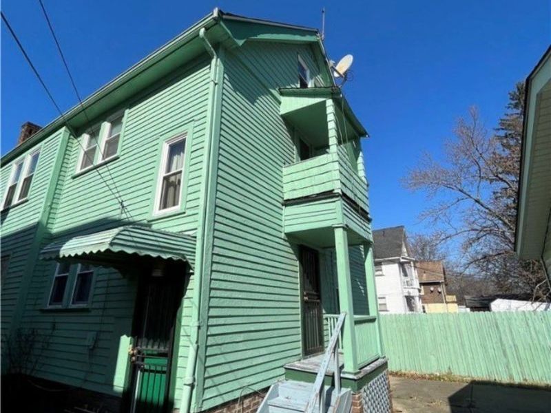 16308 Nela View Road, Cleveland, OH 44112 Photo 2