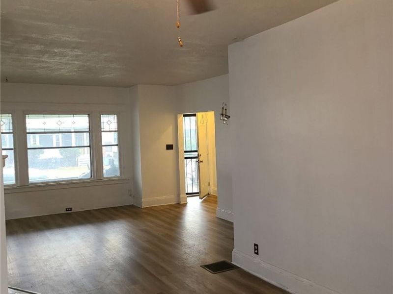 16308 Nela View Road, Cleveland, OH 44112 Photo 4