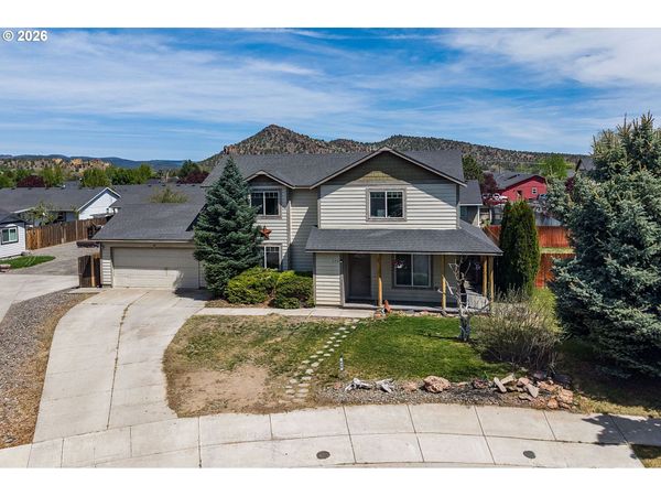 648 NE COUGAR LOOP, Prineville, OR 97754