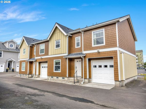 316 7TH ST, Long Beach, WA 98631