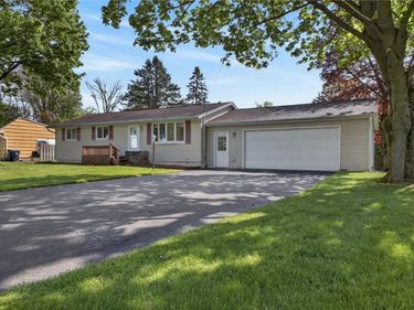 6042 E River Road, West Henrietta, NY 14586