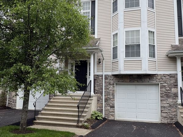 805 Sienna, Unit 805, Danbury, CT 06810