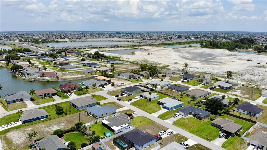 100 NW 13th Pl, Cape Coral, FL 33993 Photo