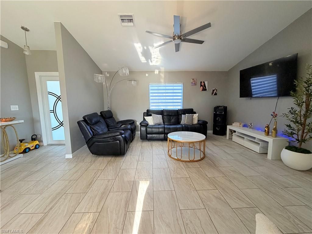 100 NW 13th Pl, Cape Coral, FL 33993 Photo