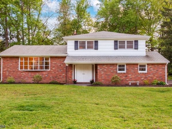 25 Robbins Ave, Berkeley Heights, NJ 07922