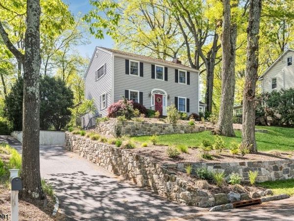 120 Hillcrest Ave, Morris, NJ 07960