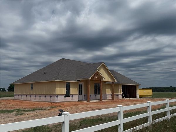 16301 County Road 441 , Lindale, TX 75771