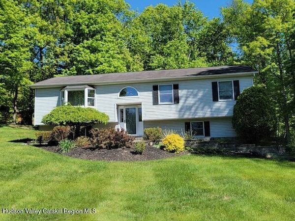 25 Cocoa Lane, Newburgh, NY 12550