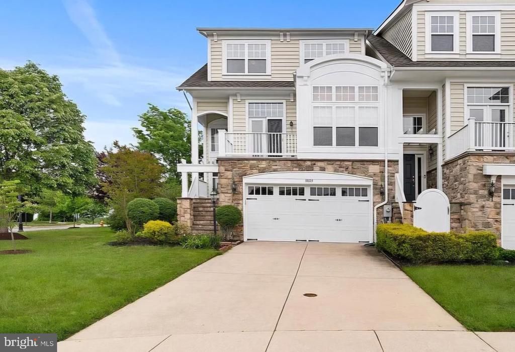 8803 Boulder Hill Place, Laurel, MD 20723 Main Photo