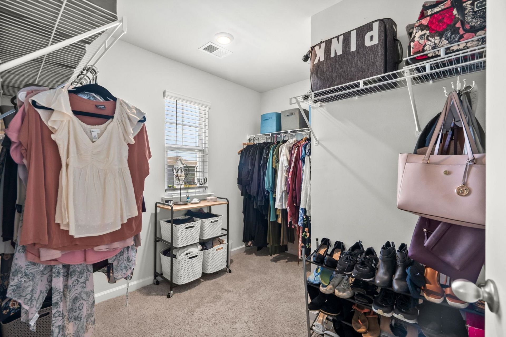 1241 Sennema Circle  Photo 10