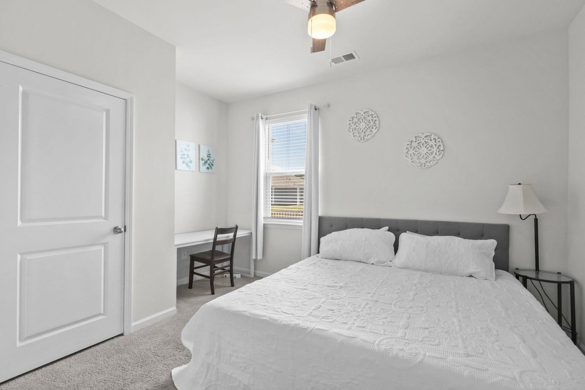 1241 Sennema Circle  Photo 11