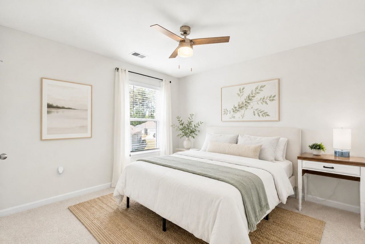 1241 Sennema Circle  Photo 13