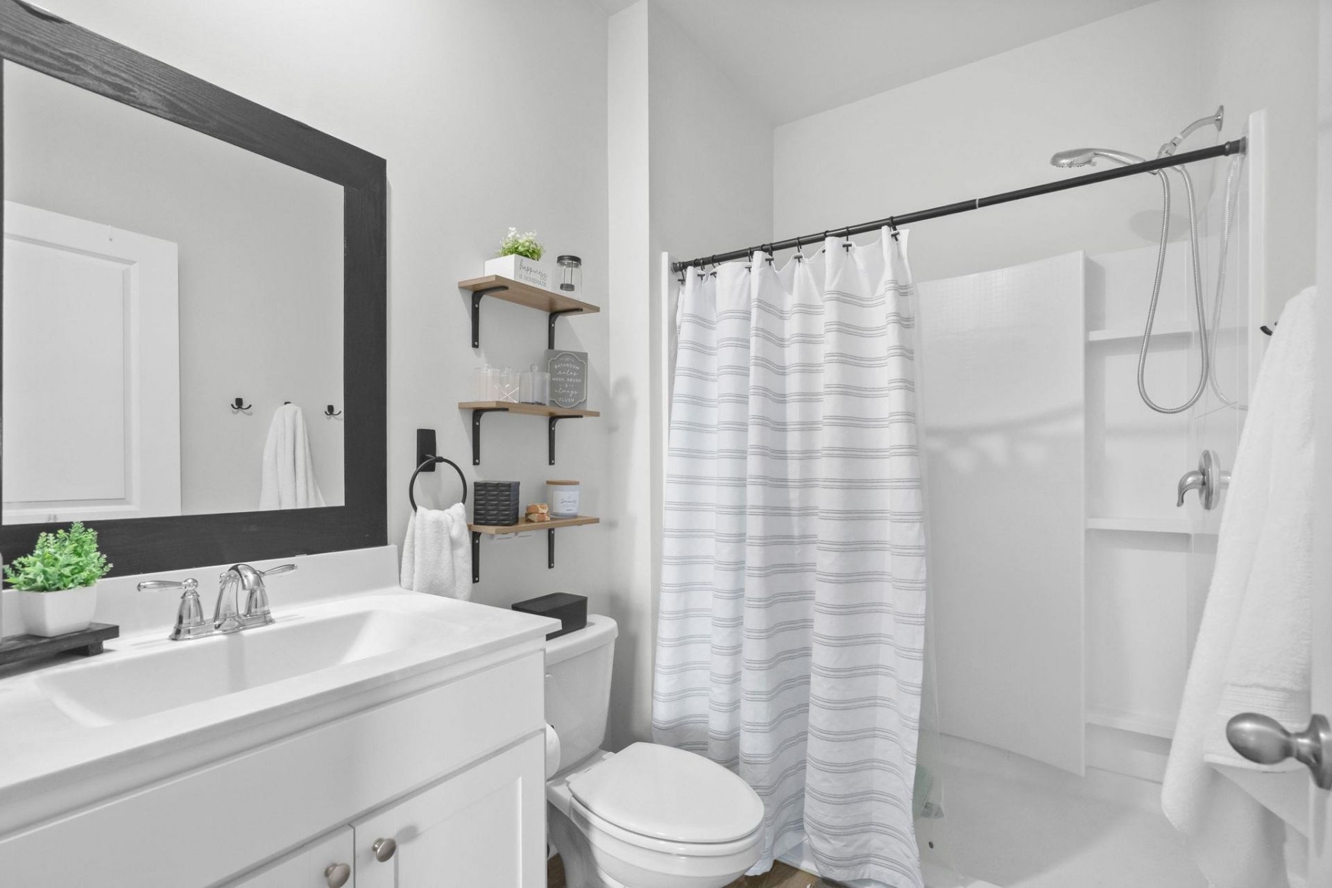 1241 Sennema Circle  Photo 22