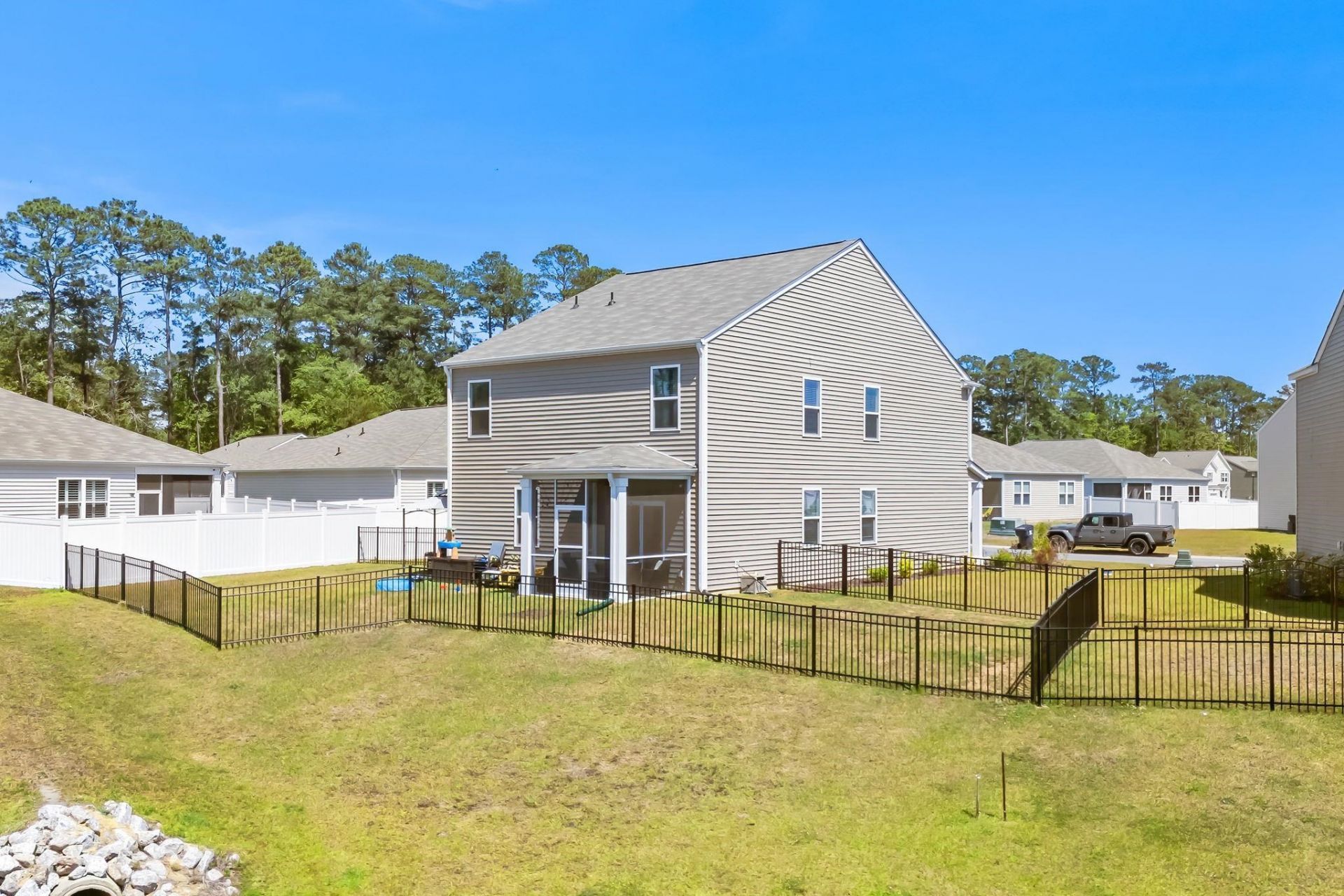 1241 Sennema Circle  Photo 25