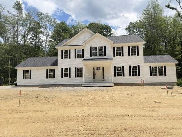 260-A Hunt, Oakham, MA 01068