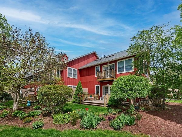20 Myers Farm Ln, Unit 20, Greenfield, MA 01301