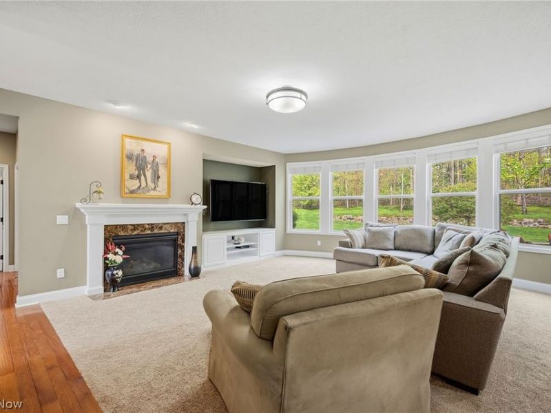 7695 Cottonwood Trail, Chagrin Falls, OH 44023 Photo 10