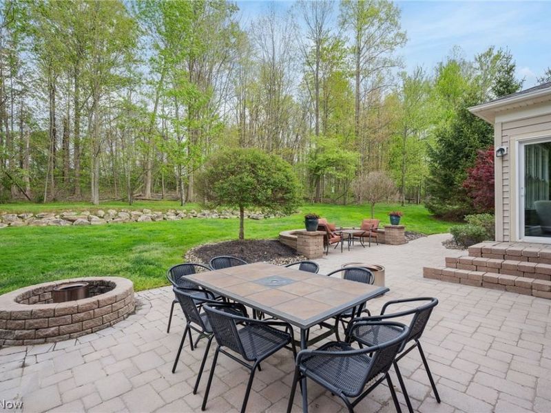 7695 Cottonwood Trail, Chagrin Falls, OH 44023 Photo 17