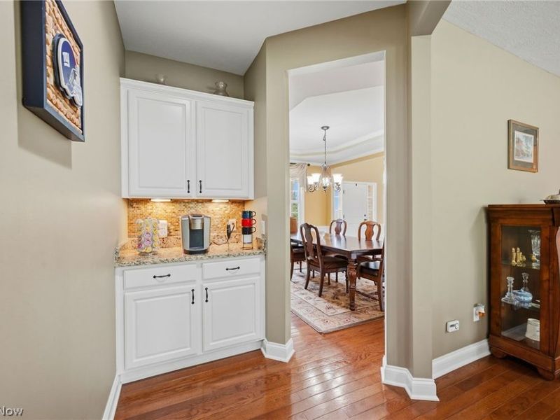 7695 Cottonwood Trail, Chagrin Falls, OH 44023 Photo 21