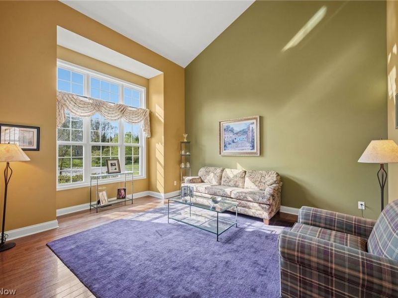7695 Cottonwood Trail, Chagrin Falls, OH 44023 Photo 5