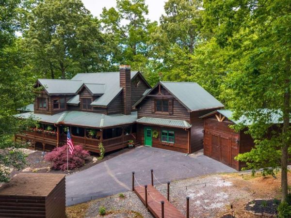 229 Green Valley Trail, Mineral Bluff, GA 30559