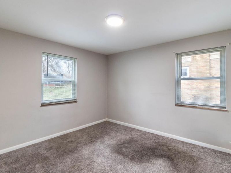 877 Oakfield Avenue, Cincinnati, OH 45224 Photo 13