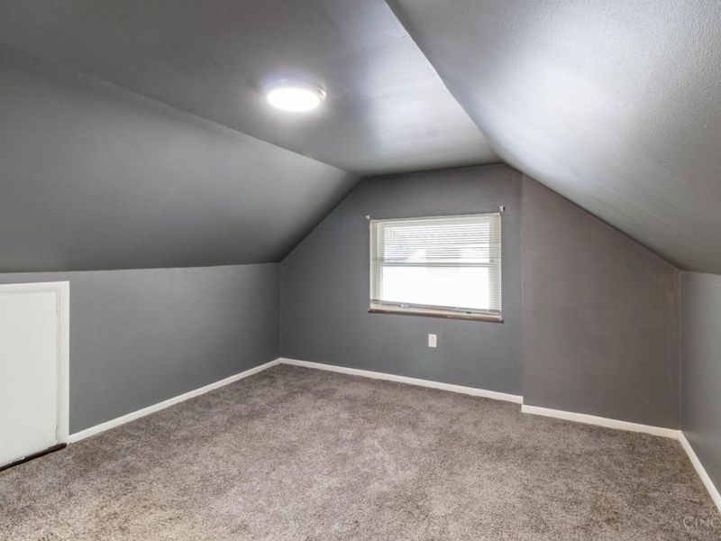 877 Oakfield Avenue, Cincinnati, OH 45224 Photo 17
