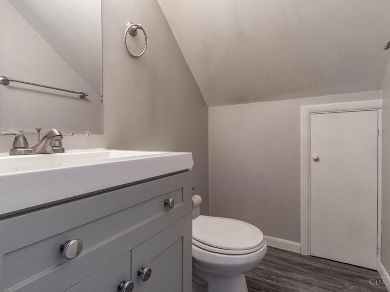 877 Oakfield Avenue, Cincinnati, OH 45224 Photo 19