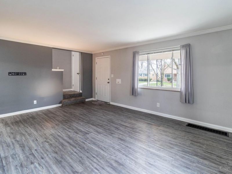 877 Oakfield Avenue, Cincinnati, OH 45224 Photo 5