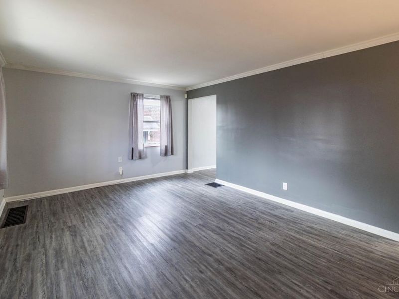 877 Oakfield Avenue, Cincinnati, OH 45224 Photo 6