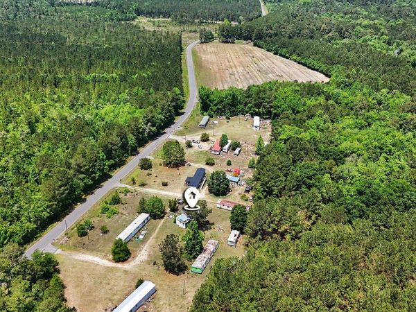 8963 Ware Dr. , Nichols, SC 29581