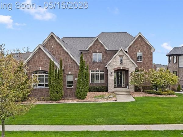 54381 Pelican Lane, Shelby Twp, MI 48315