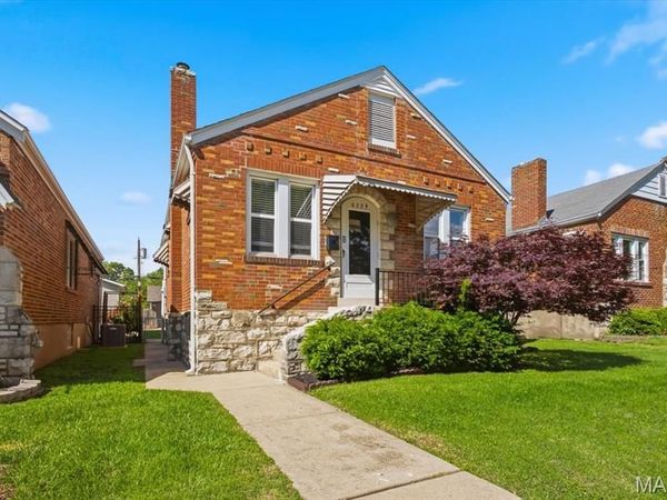 6329 Potomac Street , St Louis, MO 63139