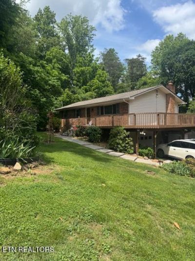 221 Sherwood Rd, Powell, TN 37849 Main Photo