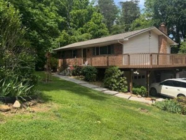 221 Sherwood Rd, Powell, TN 37849