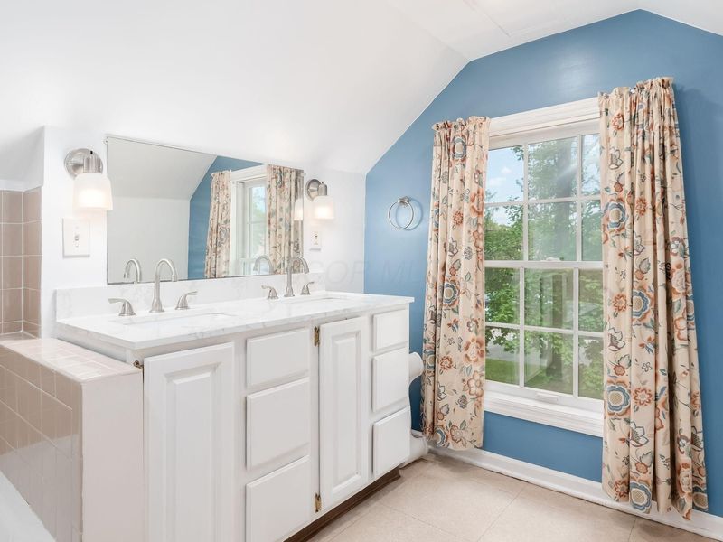 99 Indian Springs Drive, Columbus, OH 43214 Photo 44