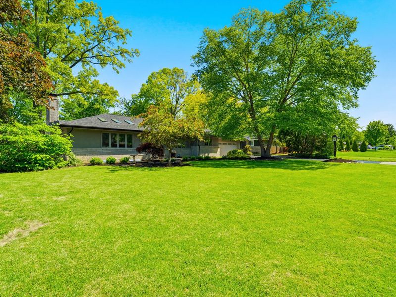 2690 Donna Drive, Upper Arlington, OH 43220 Photo 2