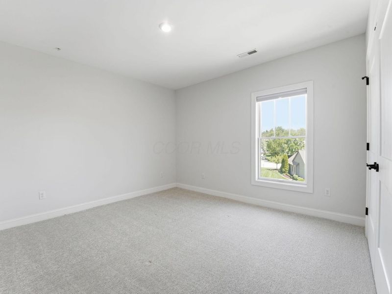 5233 Highpointe Lakes Drive , Unit 301, Westerville, OH 43081 Photo 10