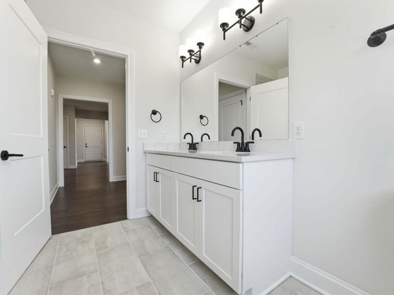 5233 Highpointe Lakes Drive , Unit 301, Westerville, OH 43081 Photo 13