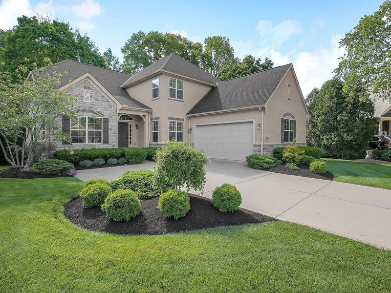 5704 Juliana Place, Columbus, OH 43235 Photo 2