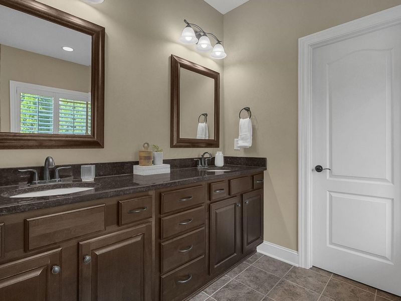 5704 Juliana Place, Columbus, OH 43235 Photo 35